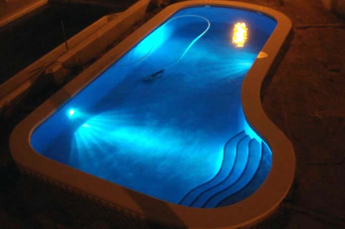 Construcción de piscinas desbordantes de alta calidad